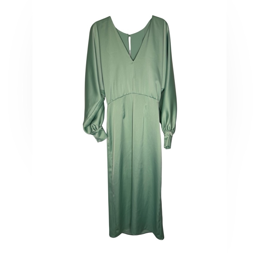 💚 Bluzat NWT Green Satin Long Sleeve Maxi‎ Dress Women’s Size Small Elegant 💚